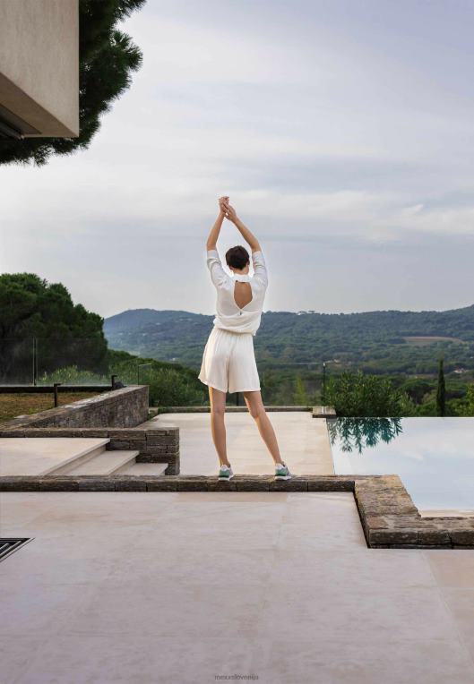 Mexxbež ženske ohlapne kratke hlače bele barve 860R4