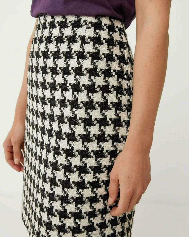 Mexxschwarz ženske krilo iz bukle črne barve 860R148